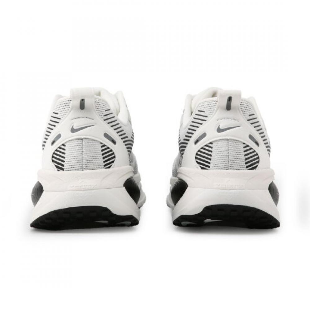 Nike Vomero 18 Rr Ii7189 100