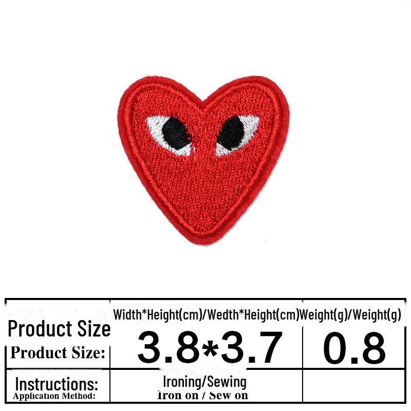 Лента-нашивка с вышитыми буквами для одежды