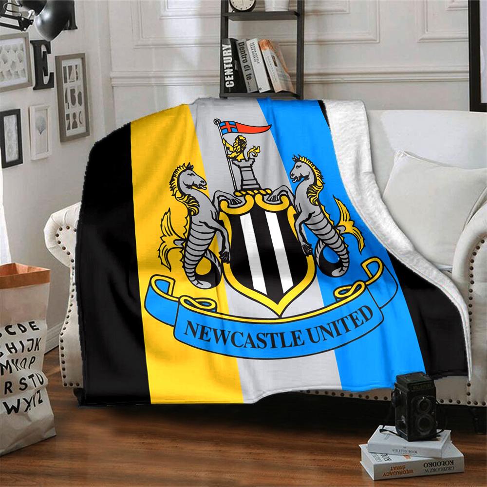 Newcastle United Crest Flannel Blanket, Soft Polyester, Modern Design, All-Season for Camping, Travel, Gifts for holidays or birthdays
