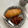 Элегантная настольная кружка с черными точечными брызгами (Матовая Кофейная Чашка в Подарок Молодоженам)