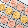 8PCS Flower Shape Cookie Molds Manual Press Cake Moulds Convenient Biscuit Dessert Making Tool for Baking Enthusiasts