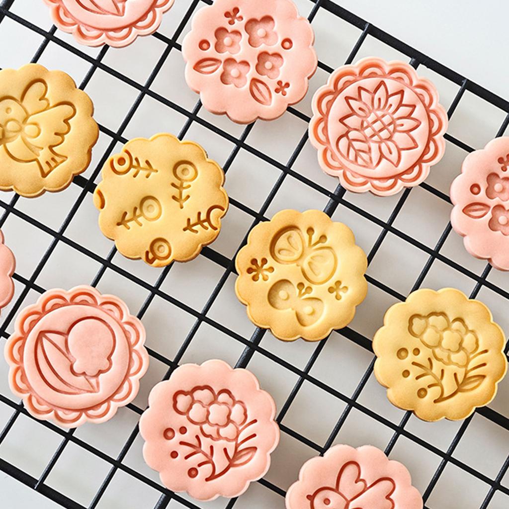 8PCS Flower Shape Cookie Molds Manual Press Cake Moulds Convenient Biscuit Dessert Making Tool for Baking Enthusiasts
