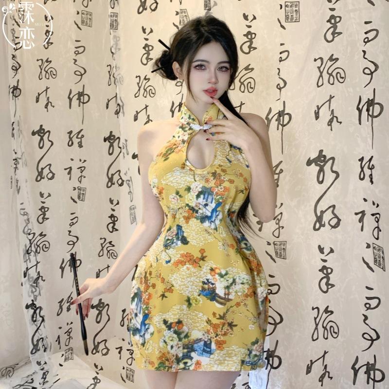 Retro printed hip-wrapped and thin cheongsam set, tempting to hang the neck, free of passion and pure desire, erotic underwear nightclub