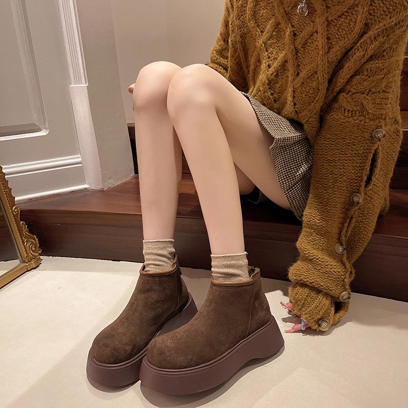 Британский стиль ретро матовая кожа короткие ботинки женские 2025 осень и зима новые универсальные задняя молния челси зимние ботинки