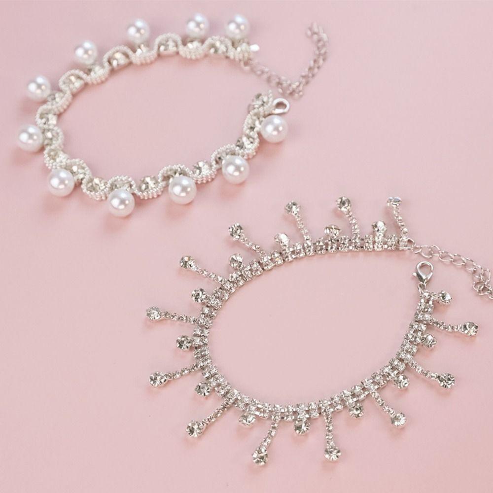 Товары Товары для кошек Регулируемое жемчужное ожерелье Ошейник с жемчугом для домашних животных Украшения для кошек Колокольчик для собак со стразами