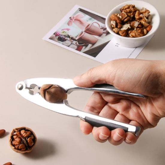 Walnut Cracker Heavy-duty Zinc Alloy Nut Cracker Tool Convenient Ergonomic Design Nut Opener for Home