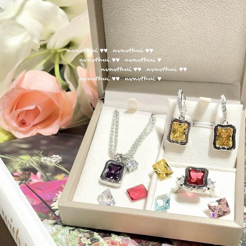 Small Treasure Box, Can Be Exchanged For 6 Kinds Of Colored Gemstone Necklace N + Kinds Of Wearing Methods, Plated With 18K Gold Square Diamonds