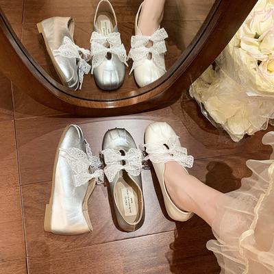Модные балетки на плоской подошве с кружевом, женские осенние новинки для улицы, квадратный носок, неглубокий вырез, бабочка, юбка, туфли Мэри Джейн