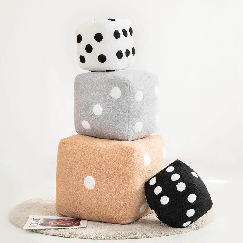 Подушка для игры в кости, плюшевая подушка для игры в кости, подушка для объятий, мягкая плюшевая игрушка, игровой реквизит, украшение интерьера автомобиля, украшение для дома, товары для вечеринок