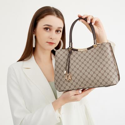 2023 New Fashion Bag Large Capacity Shoulder Bag Middle Aged Women's Crossbody Handbag