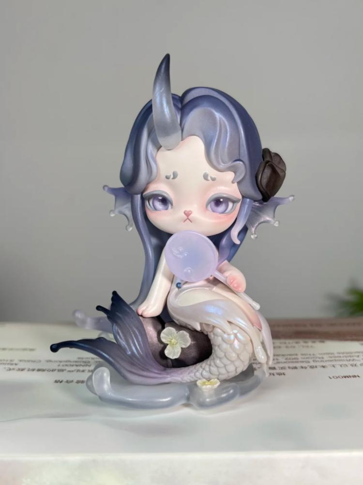 Последняя официальная серия Ninimo Nini Mo Cloud Seasonal Words Милые модные аниме-фигурки Настольное украшение Рождественские подарки