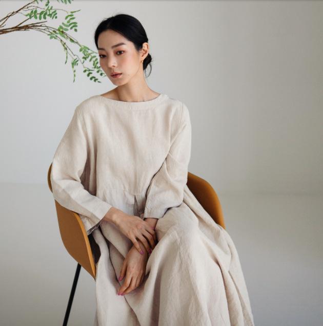 Платье большого размера из хлопка и льна свободного покроя в японском/корейском стиле, с круглым вырезом, длиной до колена, однотонное, юбка-лето