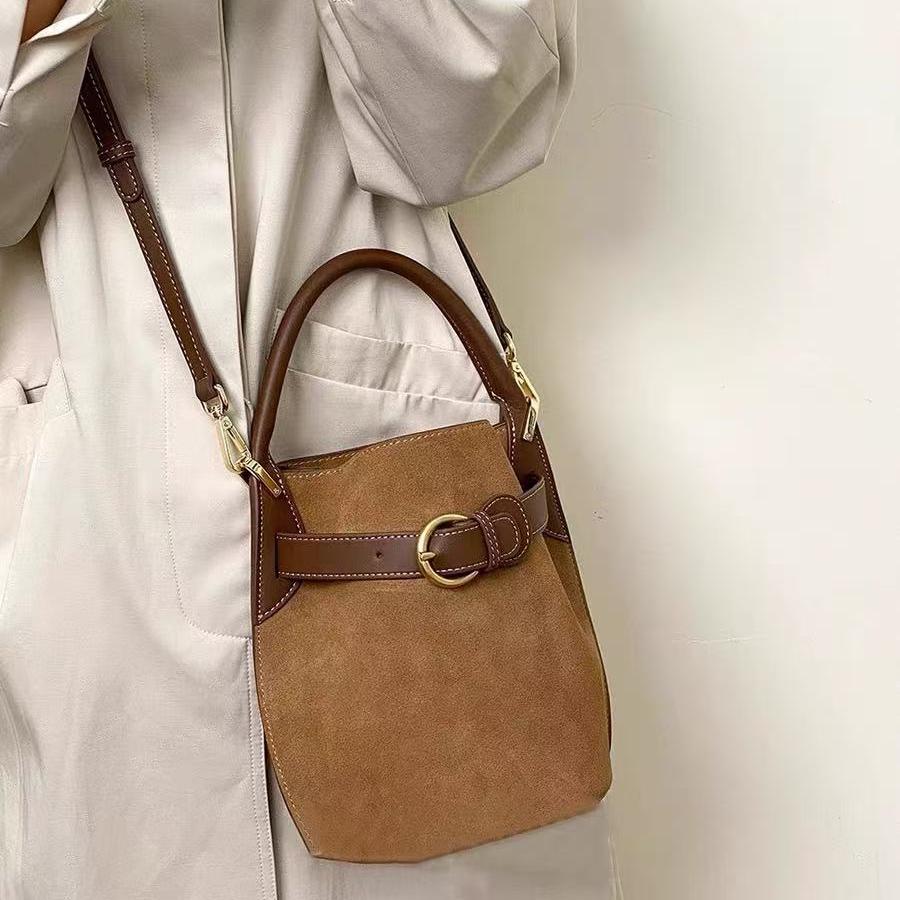 Design Women's Bag Shoulder Bag High-end Purple Bucket Bag Women's 2025 New Commuter Trendy Shoulder Messenger Bag