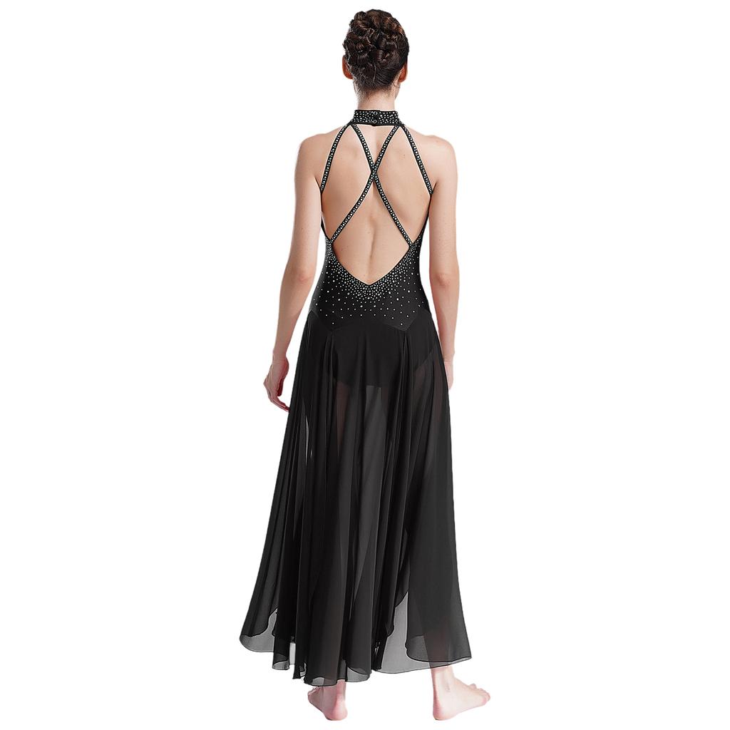 Женский костюм для лирического танца с халтером, бретелями на спине, блестящими стразами и разрезом для сцены