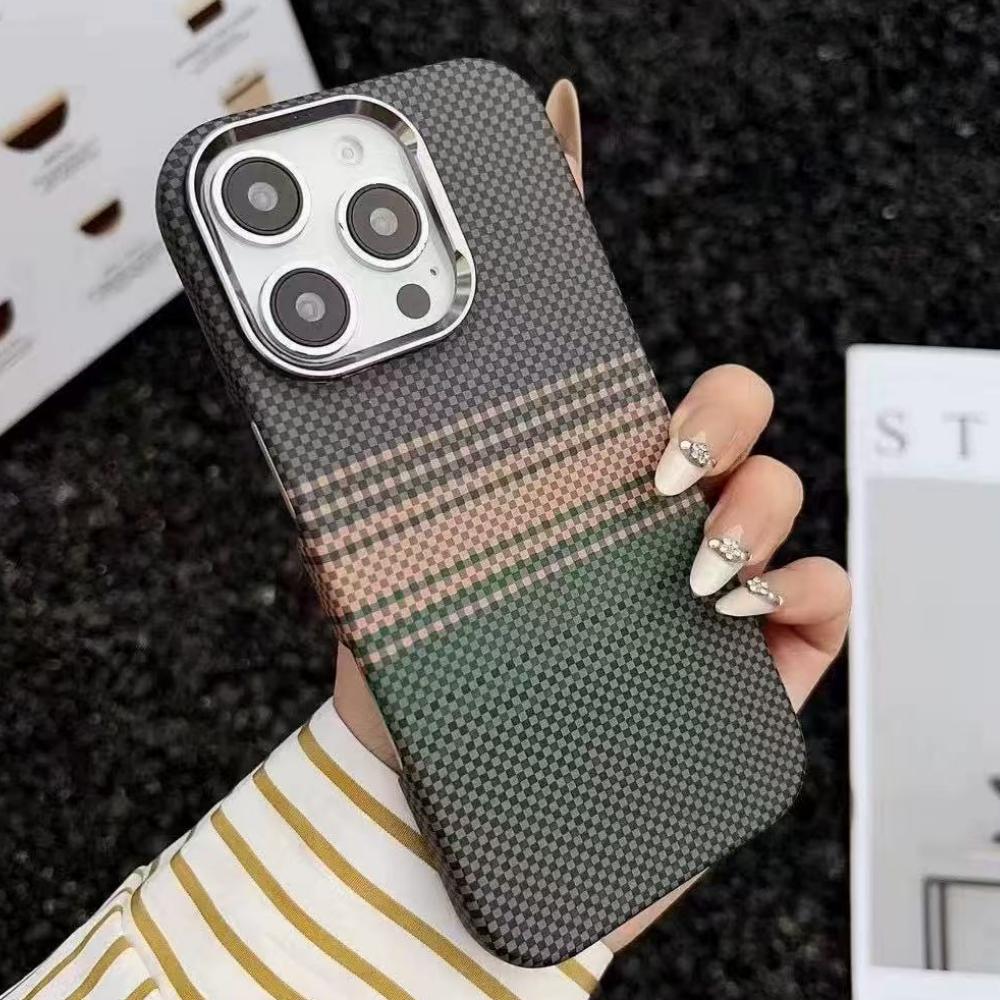 Чехол для iPhone 17 16 15 14 Pro Max Plus из углеродного волокна для MagSafe, чехол-крышка, магнитная беспроводная зарядка, жесткий корпус, чехол из сплава для камеры
