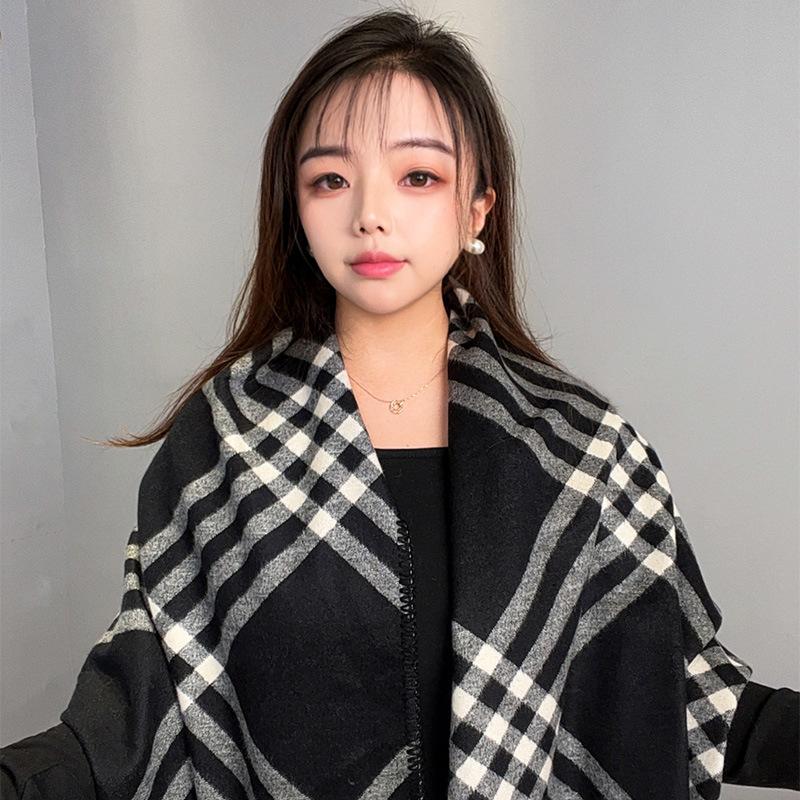 Star scarf women's autumn and winter shawl black plaid black and white plaid large shawl student travel photo scarf