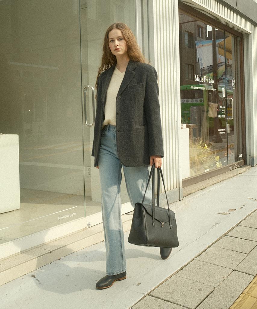 Reframe Timeless Shoulder Flap Bag Series Laptop Off-Skin Leather Black