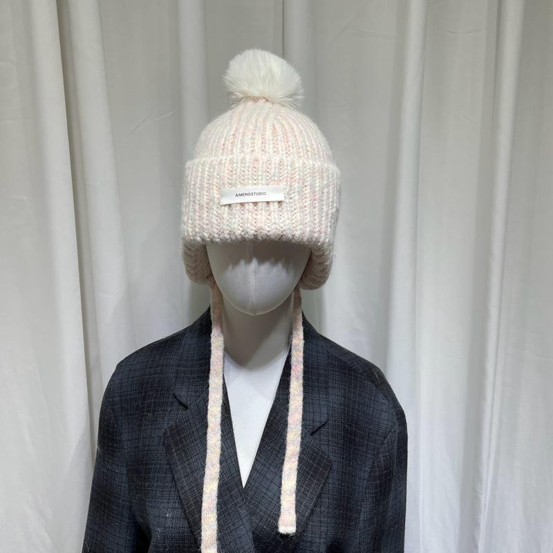 Fashion sweet hairball wool hat women's autumn and winter thickened warm ear protection Lei Feng hat shows face small pullover hat