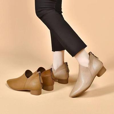 Высококачественная мягкая кожа, мягкая подошва, маленькие кожаные туфли, весна-осень 2025, новые, на мягкой подошве, нескользящие, на танкетке, одинарные туфли, модные