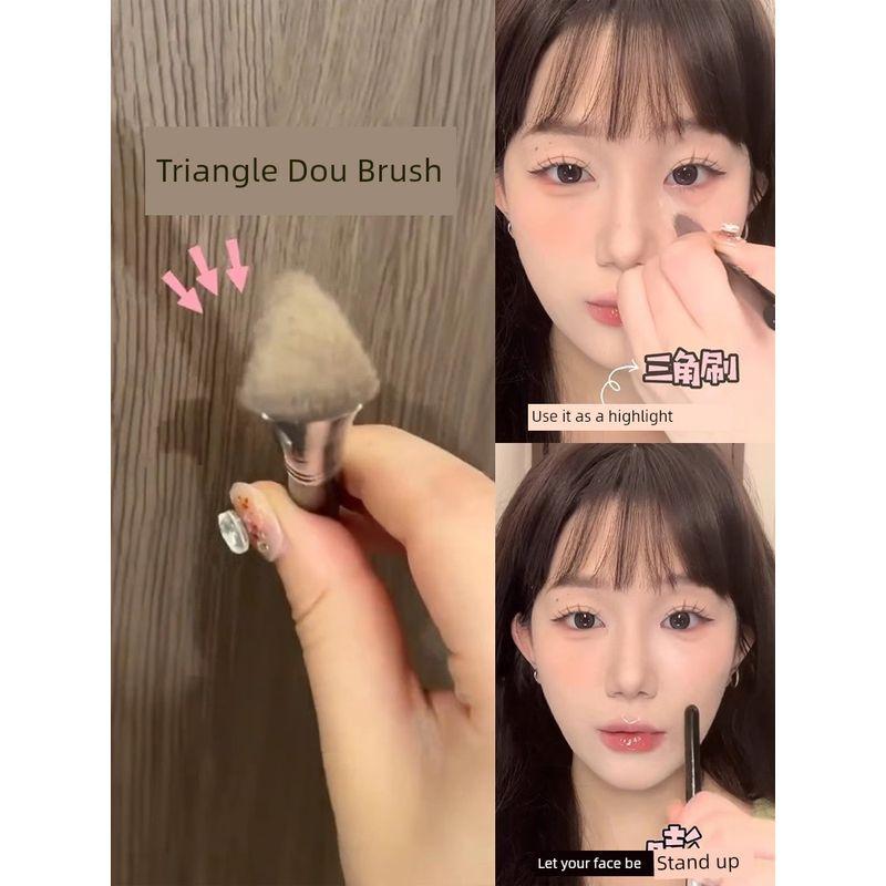 Brightening Tear Groove French Pattern Makeup Brush Concealer Highlight