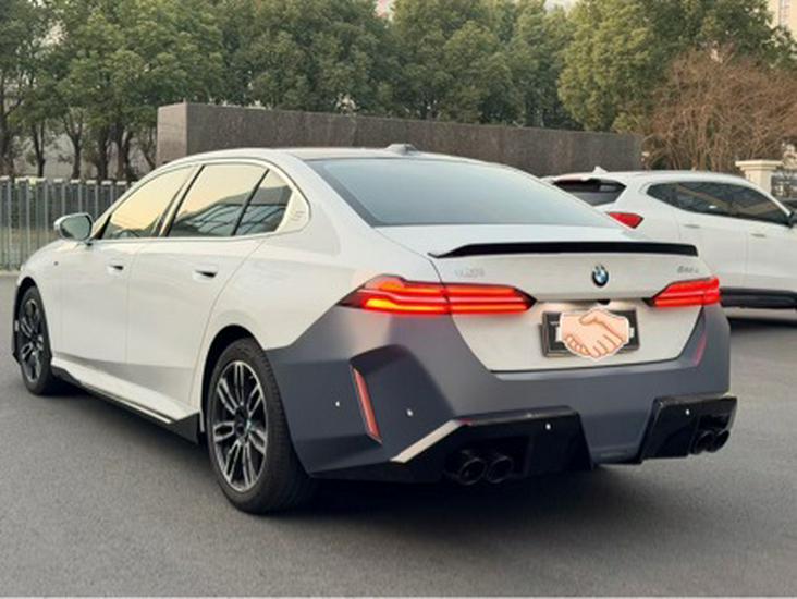 BMW 5 Series G60/G68 M5 Wide Body Kit: Front & Rear Bumpers, Side Skirts.