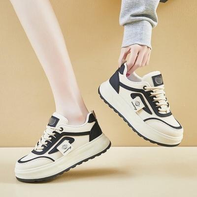 Модные туфли на толстой подошве женские осенние новые универсальные модные маленькие белые туфли, подчеркивающие стопу, маленькие маффины, повседневная спортивная обувь