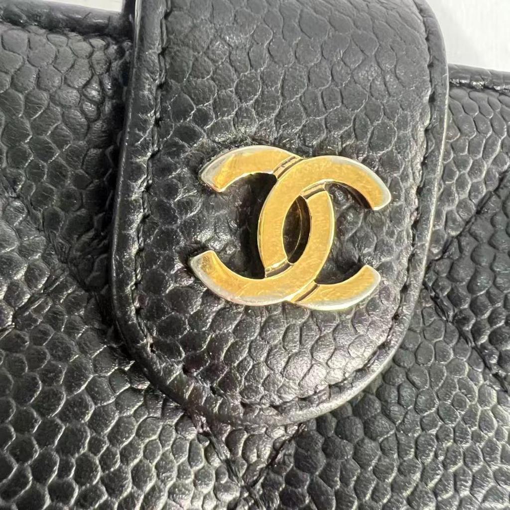 Used CHANEL Caviar Skin Coco Mark Bi-fold Wallet
