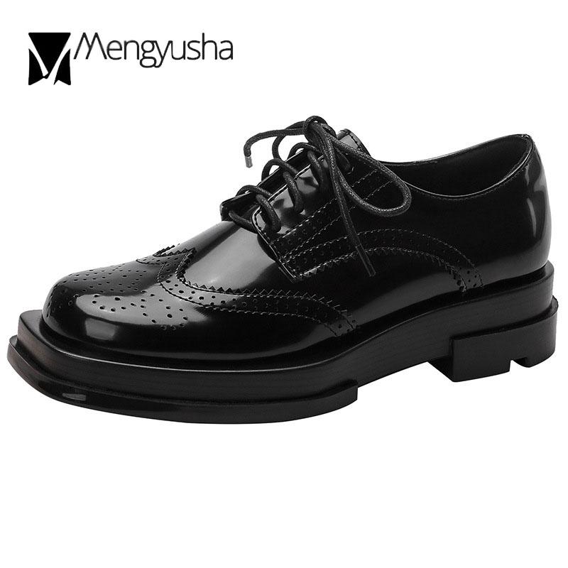 Модные туфли на плоской подошве женские туфли-броги из лакированной кожи блестящие резные узоры оксфорды толстые каблуки маленькие кожаные туфли женские мокасины на шнуровке