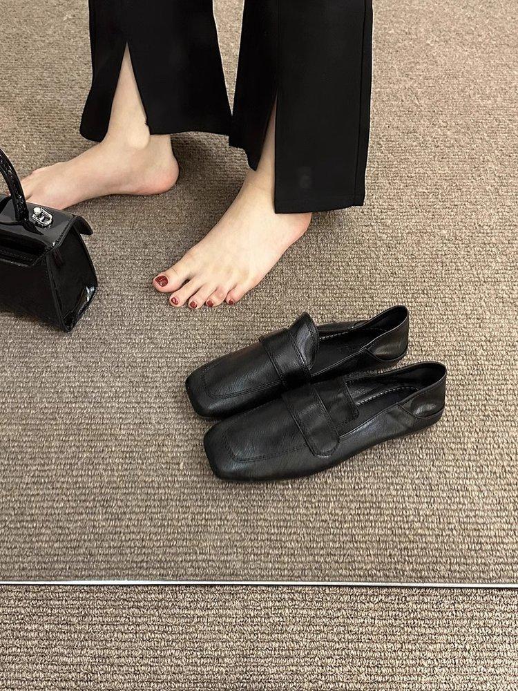 Весна 2024 новые туфли с квадратным носком в стиле ретро на плоской подошве, повседневные одинарные туфли из мягкой кожи на мягкой подошве, лоферы на одном педале, маленькие кожаные туфли женские