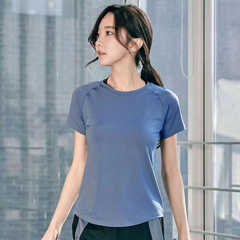 «Женский быстросохнущий топ с короткими рукавами для йоги и бега — свободный, дышащий, большого размера, повседневная одежда для активного отдыха на весну/лето»