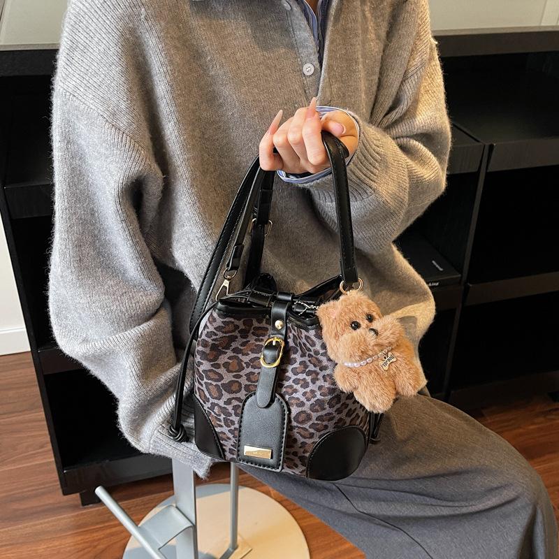 Новая сумка-ведро с леопардовым принтом, вместительная, для поездок, модная женская сумка, сумка через плечо, модная универсальная сумка на плечо, оптом