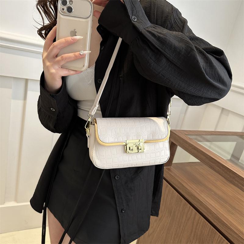 Modern Stylish Small Square Bag Beautiful Solid Color Design Everyday Shoulder Bag