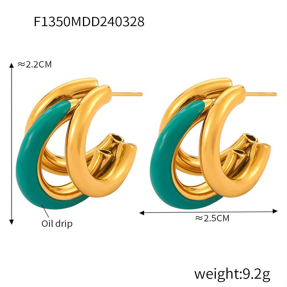Серьги-гвоздики в форме буквы С с титановым покрытием из 18-каратного золота. Корейские свежие и модные серьги. Серьги-гвоздики в стиле «Темперамент». Женские модели.