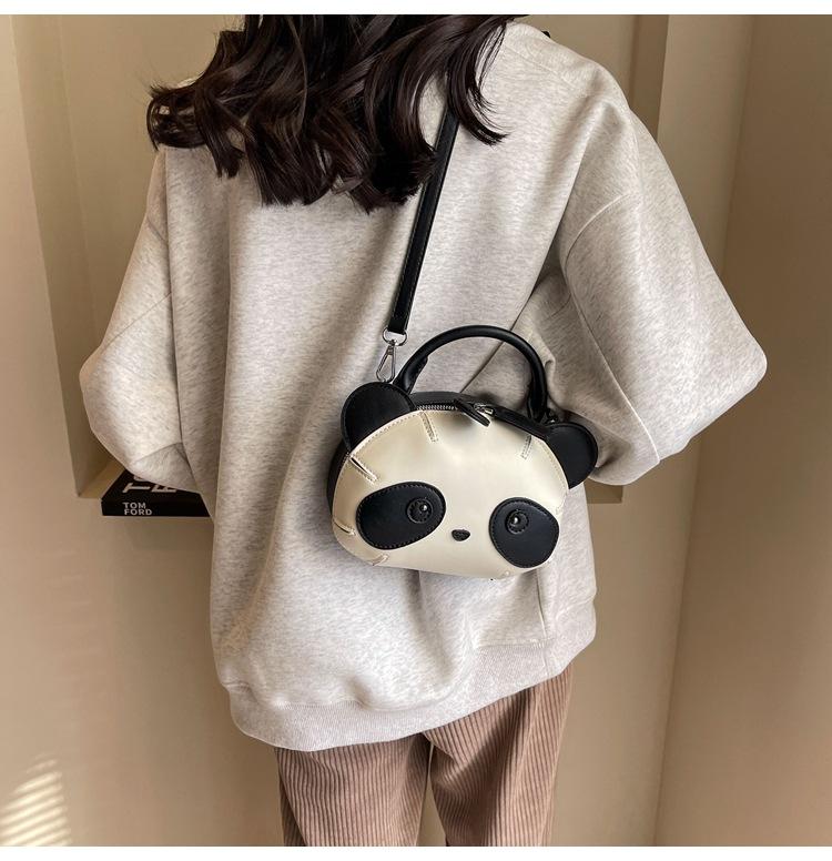 Сумка-кошелек с косым ремешком на одно плечо Panda, корейская версия простой и универсальной сумки-кошелек с косым ремешком, симпатичная сумка для студента, детская сумка 2024 года