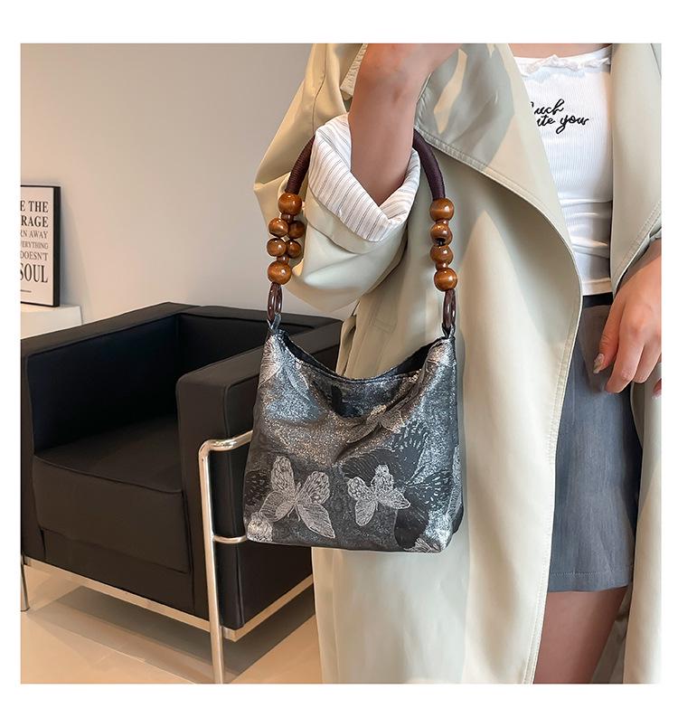 Осень 2025 Вышитая женская сумка-тоут под мышкой: Универсальный повседневный стиль ведра на плечо