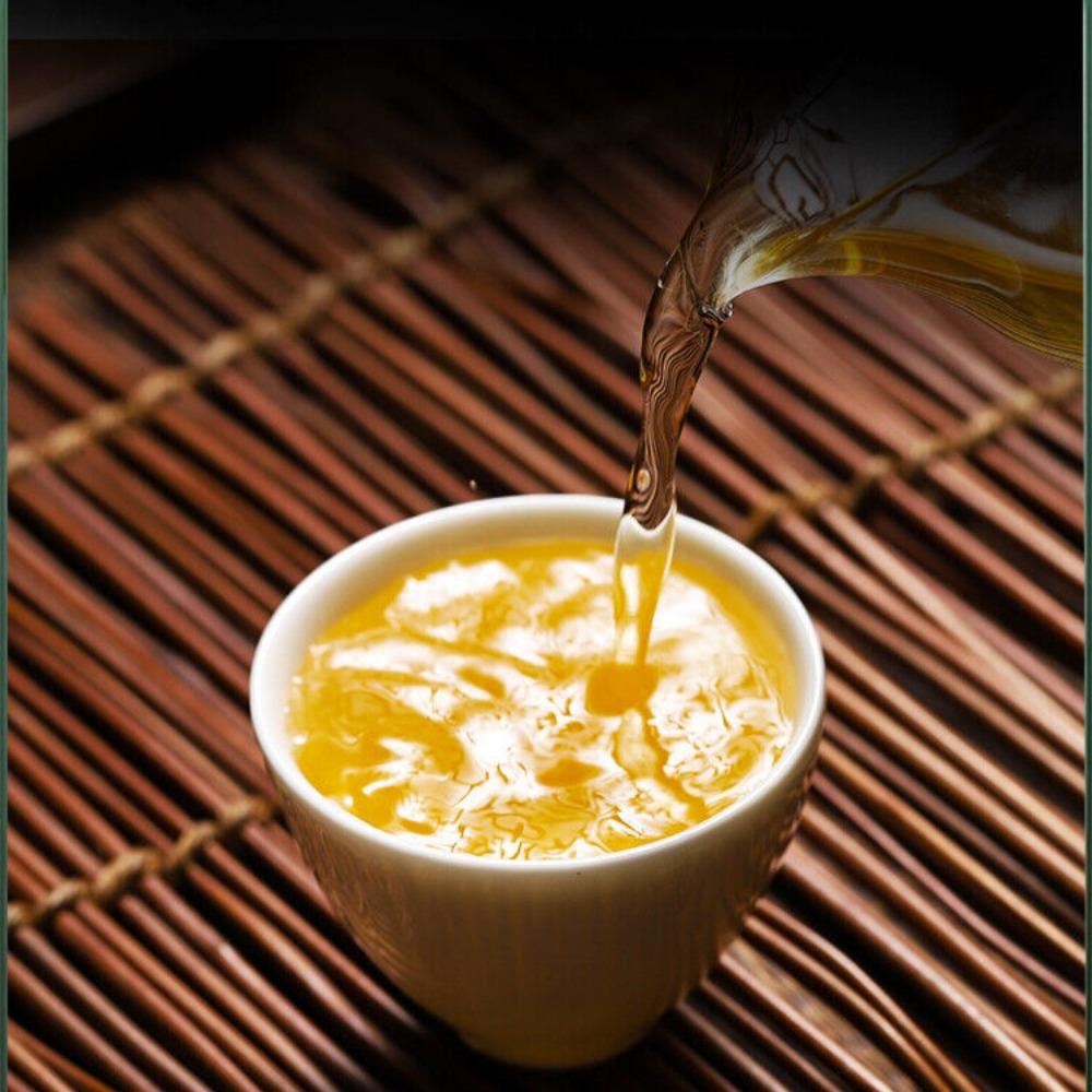 Старый чай Banzhang Pu'er Raw Tea 357 г Yunnan Qizi Ancient Tree Tea