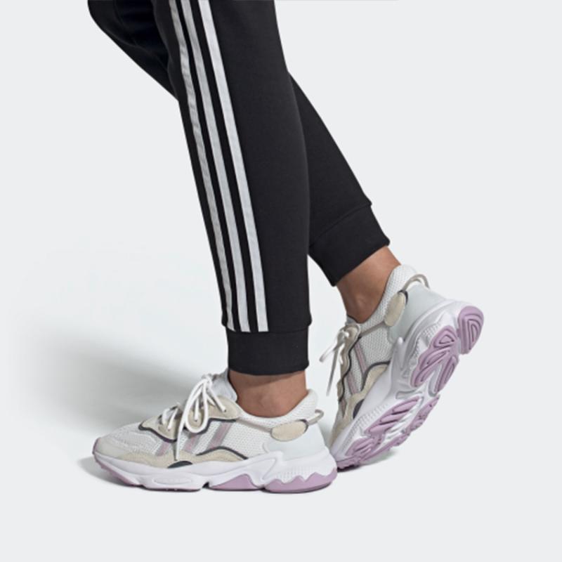 adidas Женские кроссовки Ozweego Soft Vision EG9204