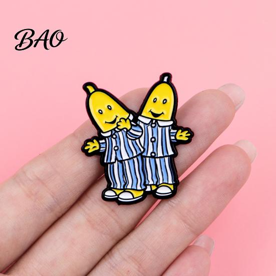 Rust-resistant Brooch Zinc Alloy Pin, Cartoon Banana Man Shape Lapel Enamel Fruit Paint Badge with Anti-Slip Buckle Pins for Clothes Bags Accessories