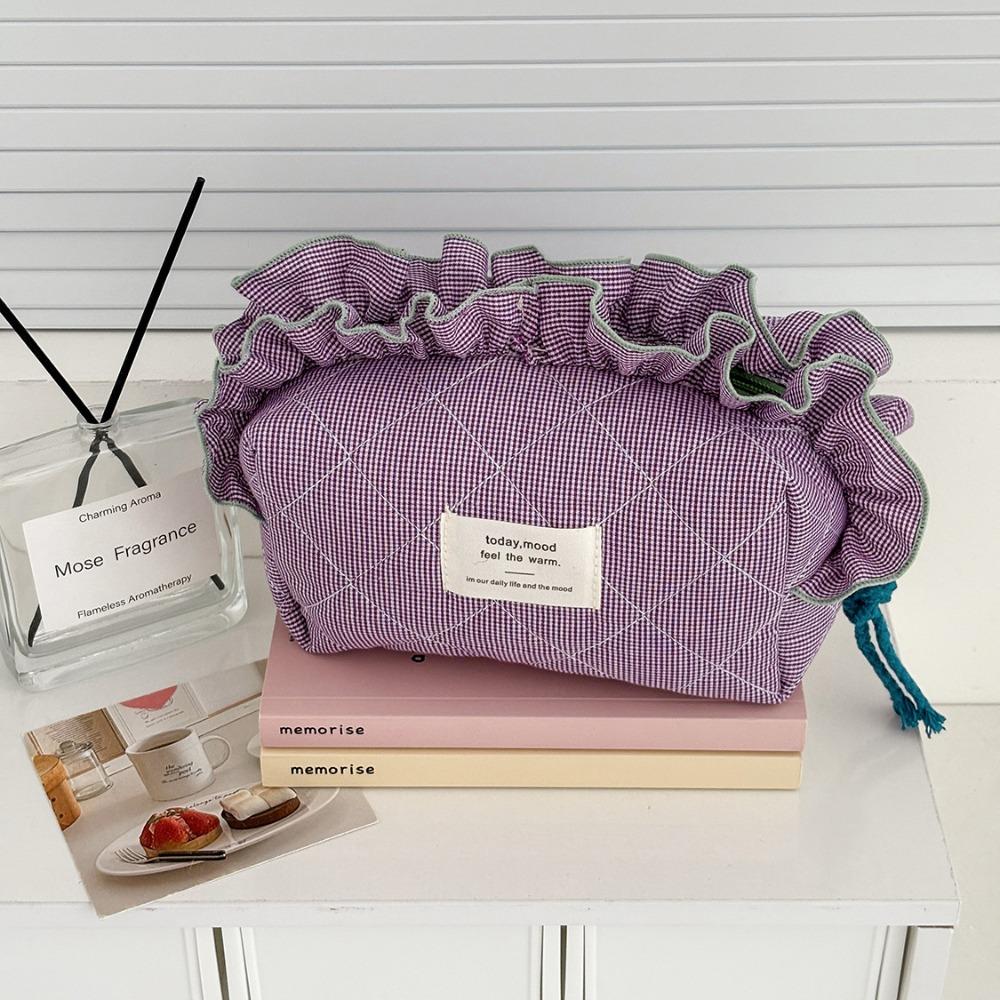Portable Vintage Gingham Cosmetic Makeup Bag Organizer Large Capacity Cosmetic Pouch Ruffled Edges Sweet Lace Clutch Daily Use