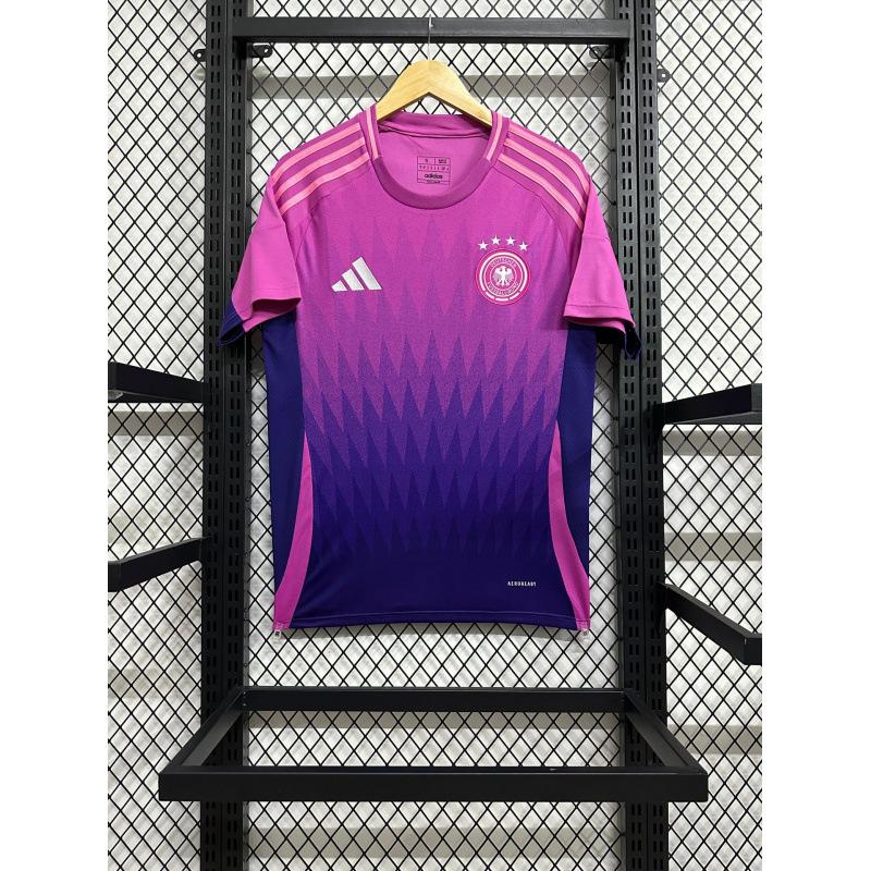 26 World Cup jerseys Paris Bayern Milan Real Madrid Leverkusen Barcelona Fiorentina Betis Lyon Ball