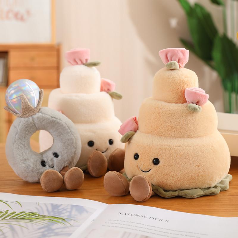 Kawaii Cartoon Cake Plush Doll High Quality Soft Stuffed Fruit Strawberry Wedding Cake Simulation Food Plush Toy Home Decor