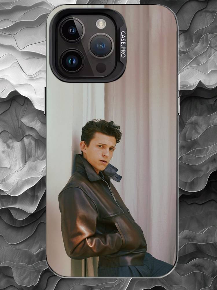 Чехол для телефона T-Tom Holland для iPhone 17 16 15 14 13 12 11 Pro Max Plus Серебристый Матовый Черный Чехол