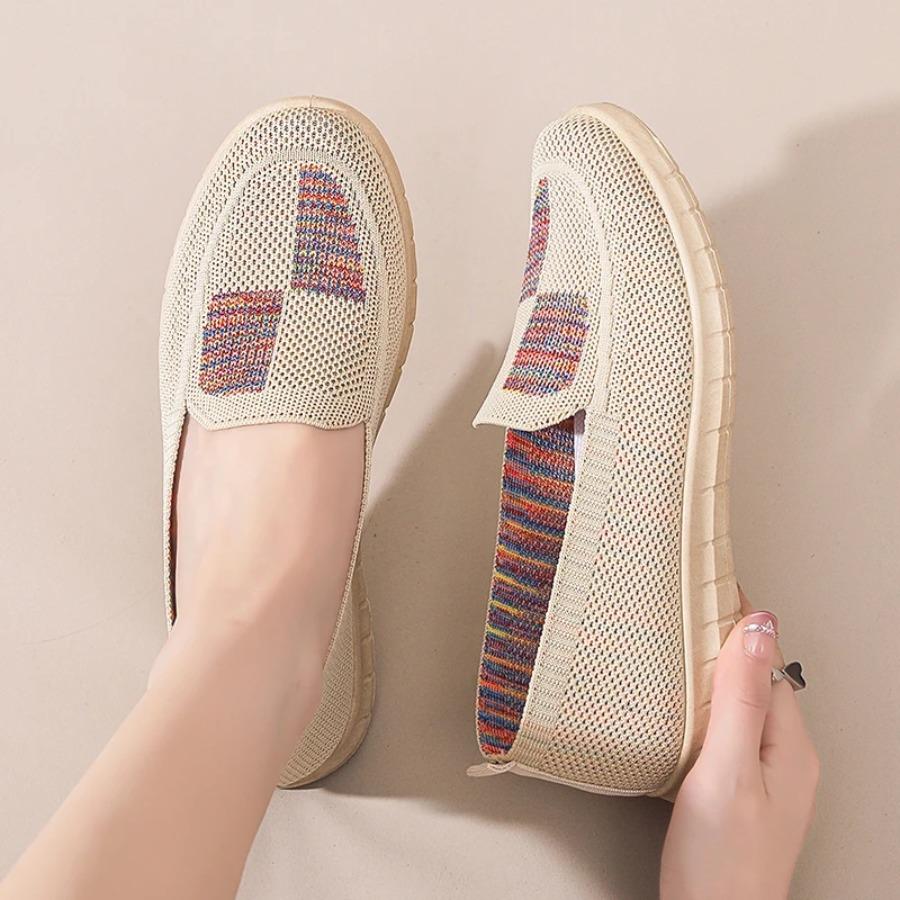 2025 Женская повседневная спортивная обувь, противоскользящая и дышащая. Лоферы большого размера для маминой быстрой ходьбы в весенне-летней обуви