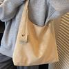 Large Capacity Bag Women's 2025 New Autumn Retro Fashion Shoulder Bag Niche Foreign Style Commuter Tote Bag