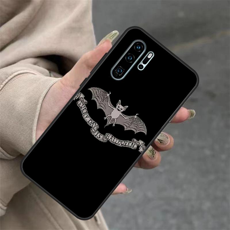 Чехол Goth Vampire Bat Gothic для Huawei Nova 10 SE 9 11 11i 8i 3i 5T Y60 Y70 Y90 Y61 Y91 P20 P30 Pro P40 Lite