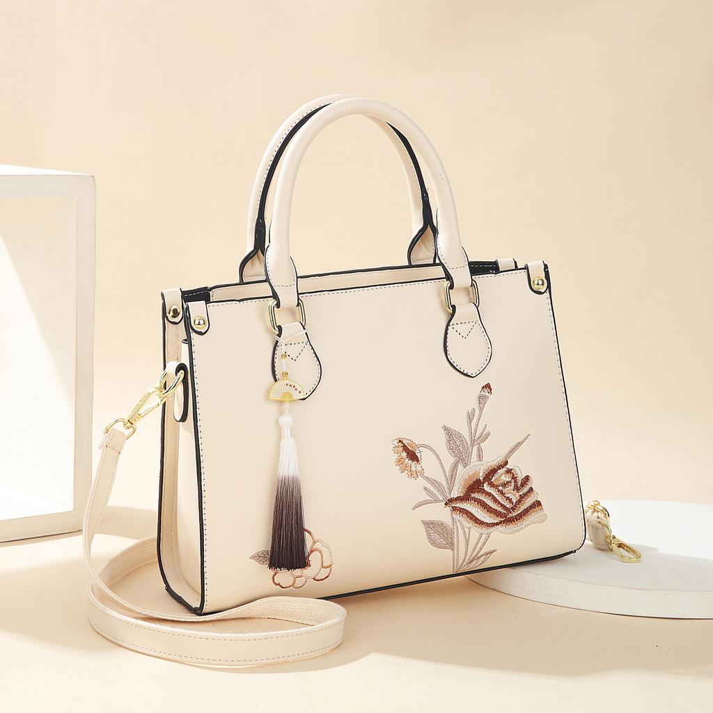 Женская сумка-мессенджер для мамы 2025 новая высококлассная вышивка в китайском стиле для среднего возраста свадебная сумка большой вместимости