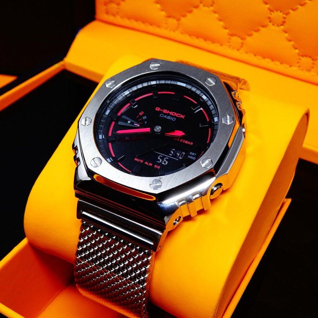 Подержанные Абсолютно новые кастомные часы G-SHOCK Поставляются с обычным корпусом GA2100k Нержавеющая сталь серебристый безель и ремешок из сетки-акулы Характеристики тяжелого металла
