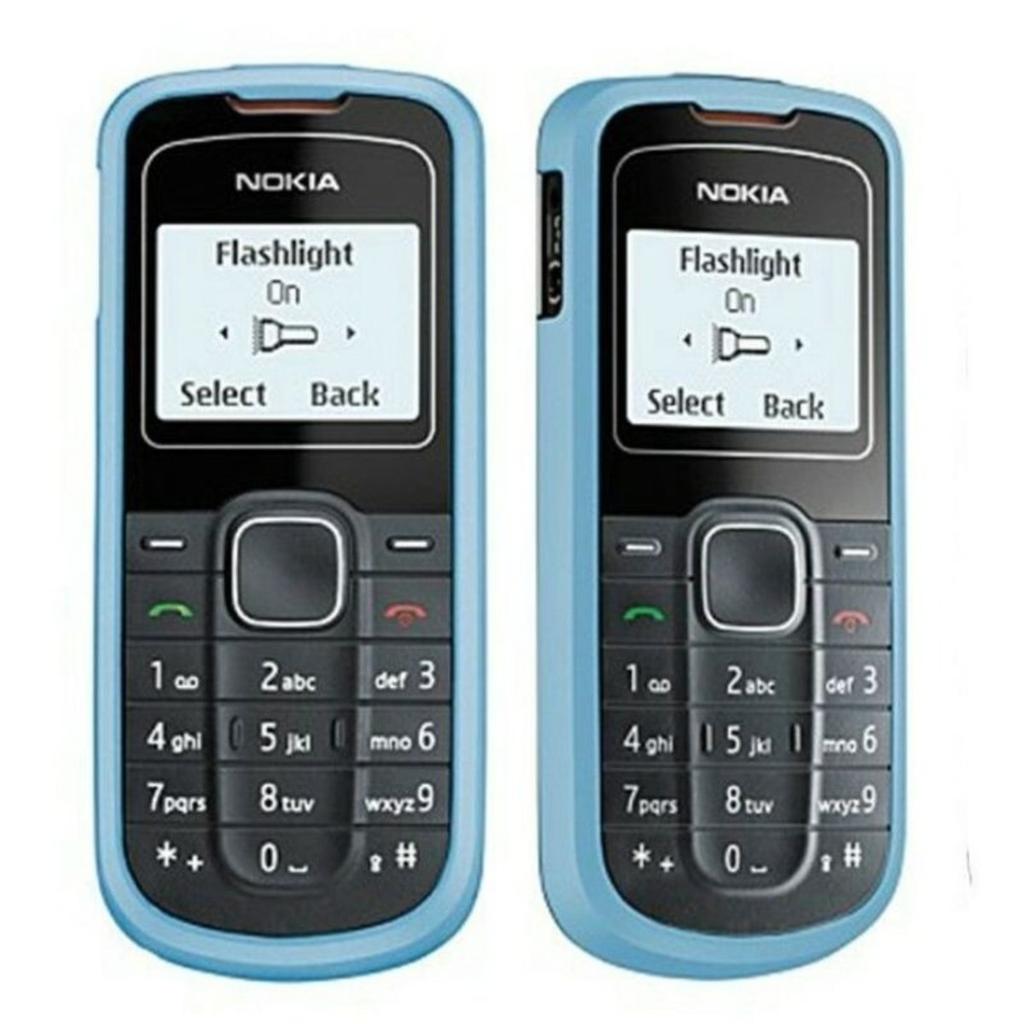 Восстановленный Nokia 1202 Оригинальный Разблокированный 2G GSM 900/1800 Фонарик Клавиатура Мобильный Телефон