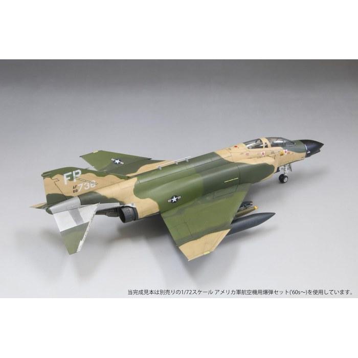 Серия авиамоделей Fine Molds 1/72 ВВС США Истребитель F-4D Ночной Атакующий Пластиковая модель 72747 (Ширина 6,4 дюйма x Длина 10,6 дюйма x Высота 2,8 дюйма)