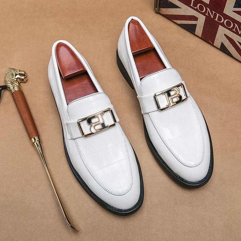 Men's Business Shoes Man Male Patent Leather Pattern Mens Oxfords Dress Loafers Wedding Party Shoes for Men Size 38-45 Men Flats